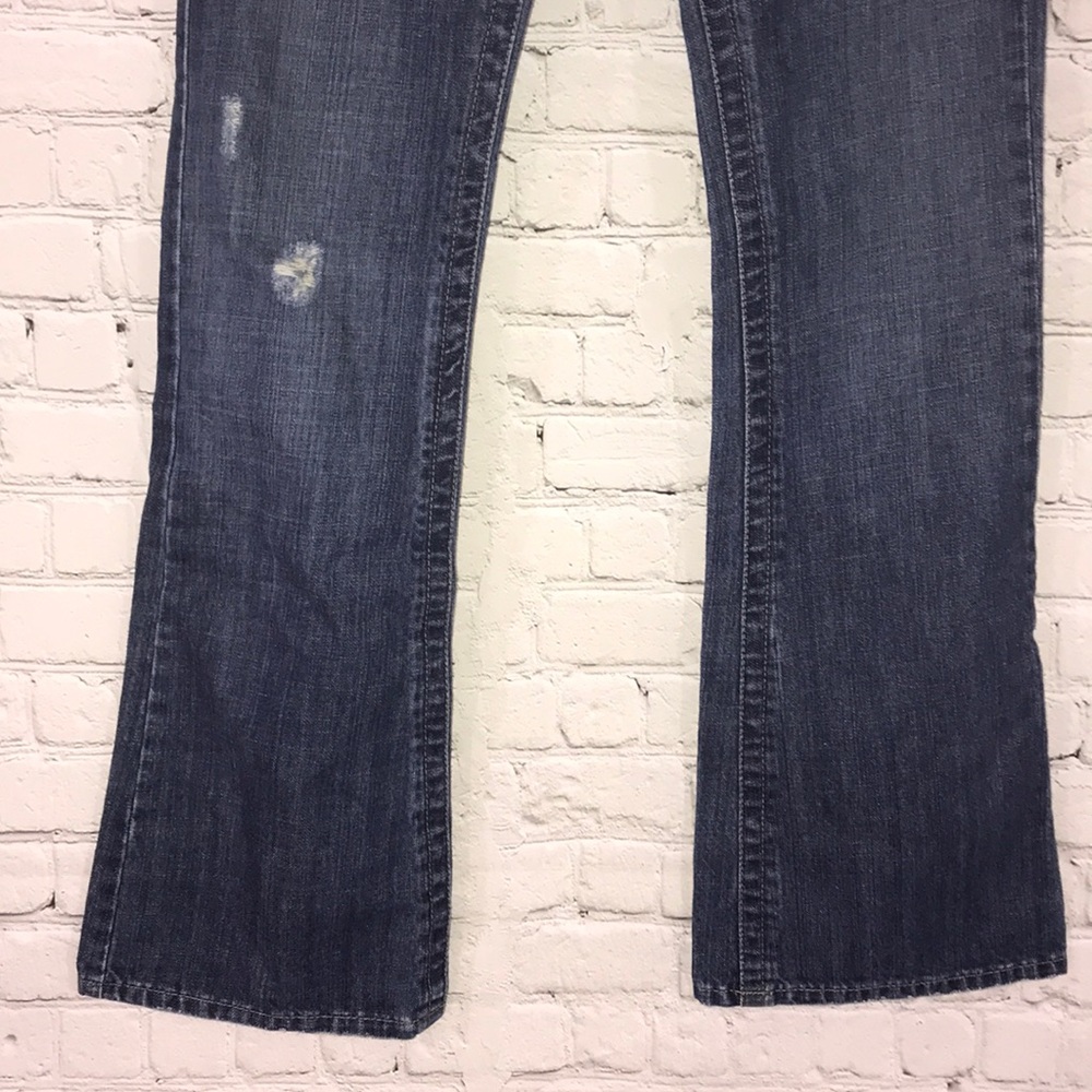 Gently used Hollister distressed jeans - Picture 6 of 8